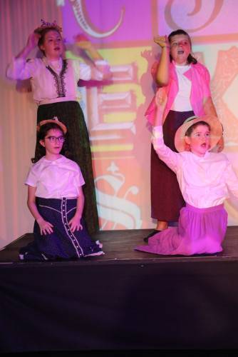 Theatreworks Live: Mary Poppins, Jr