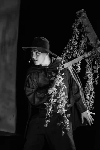 Giant-DSC_0871_edited