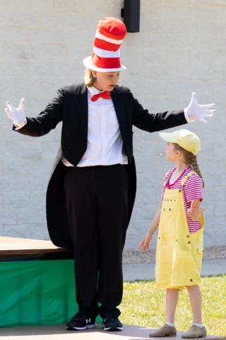 twl-seussicaljr_0101