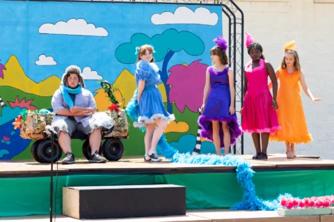 twl-seussicaljr_0252