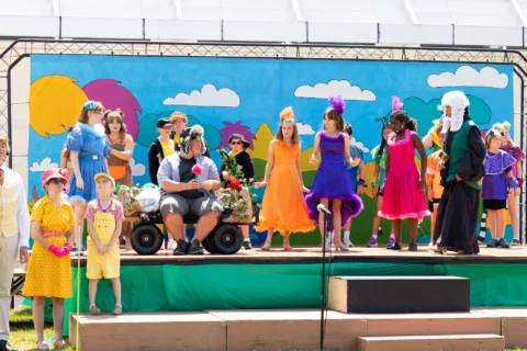twl-seussicaljr_0308